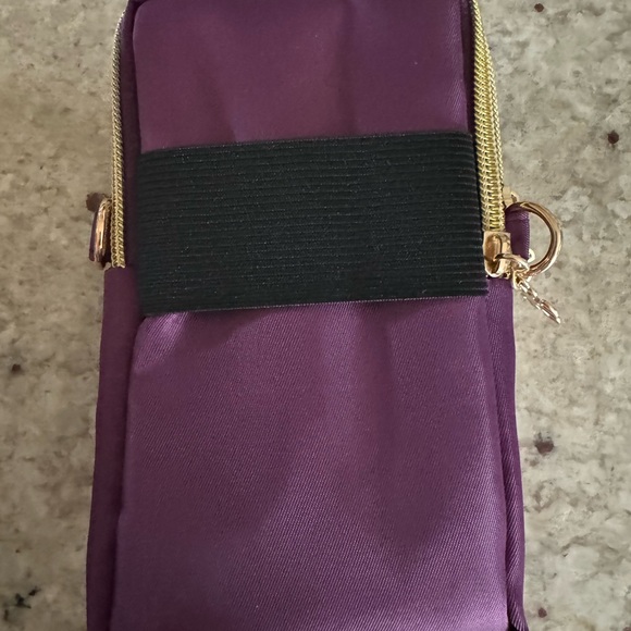 New Crossbody - Picture 3 of 4